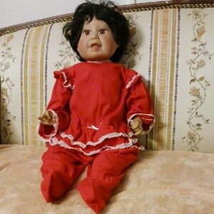 Lee Middleton Doll Red Baby Doll in Lace-Trim Outfit Vintage 1987